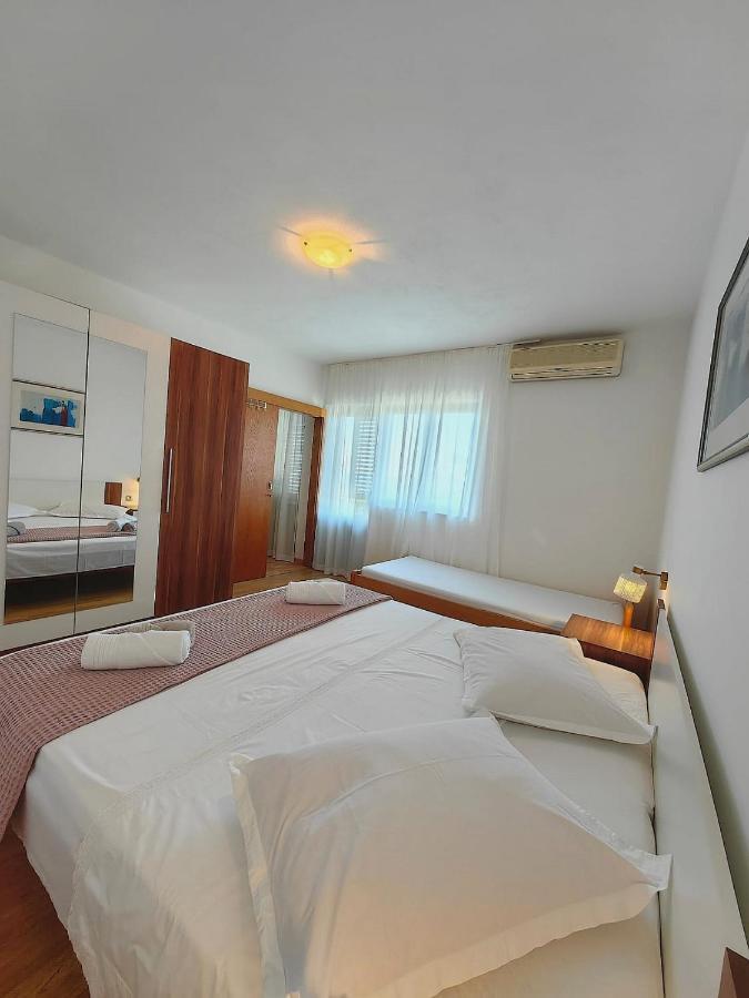 Apartment Laura On The First Floor Makarska Zewnętrze zdjęcie