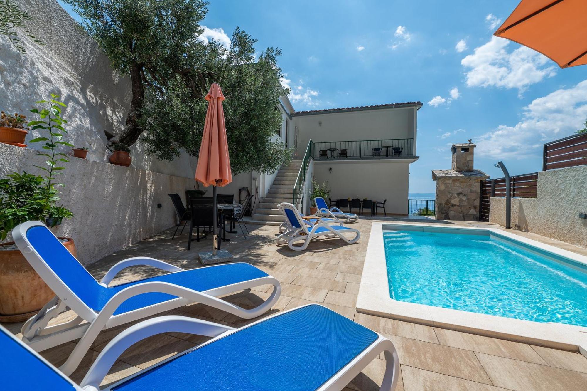 Apartment Laura On The First Floor Makarska Zewnętrze zdjęcie