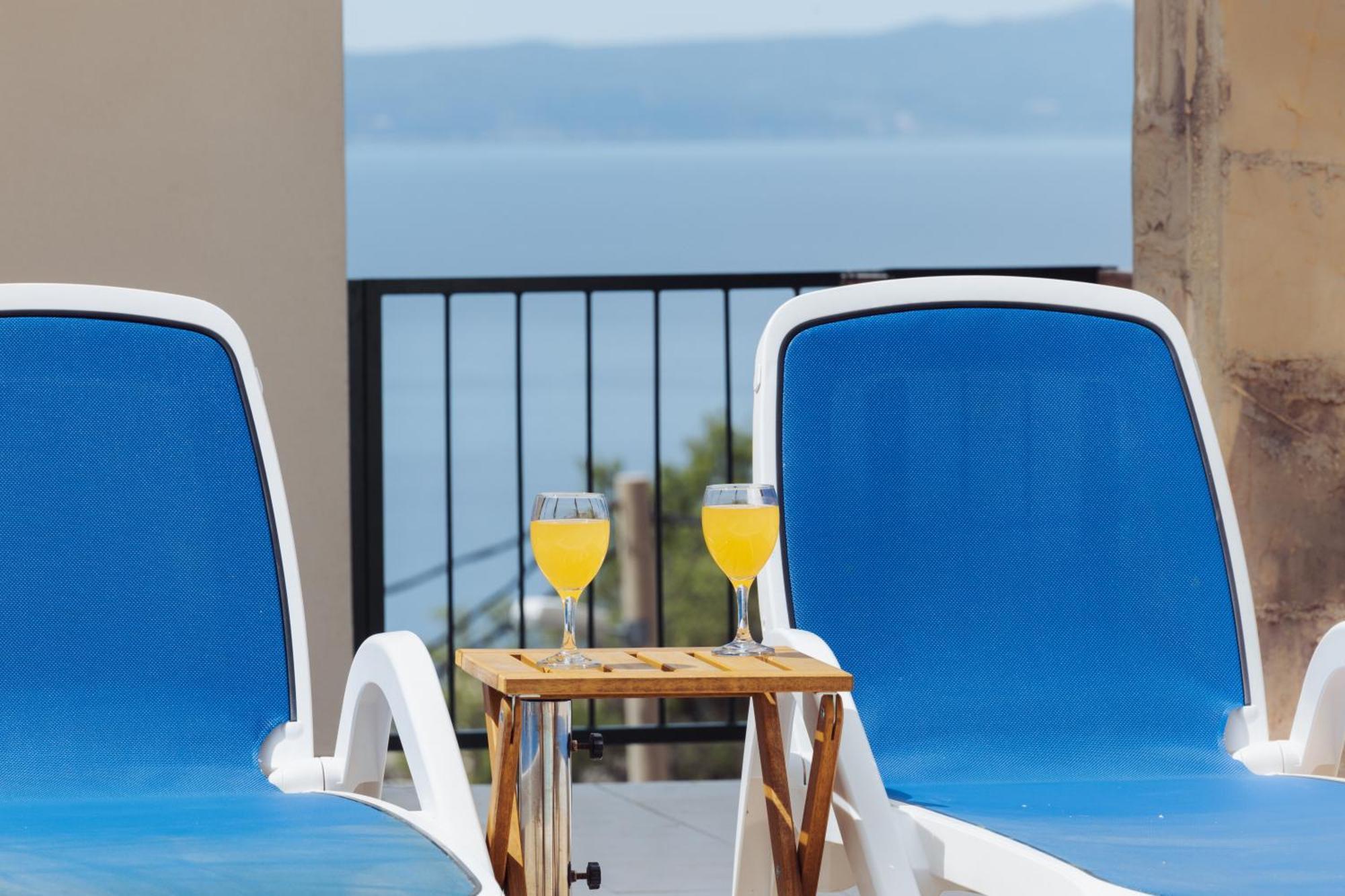 Apartment Laura On The First Floor Makarska Zewnętrze zdjęcie