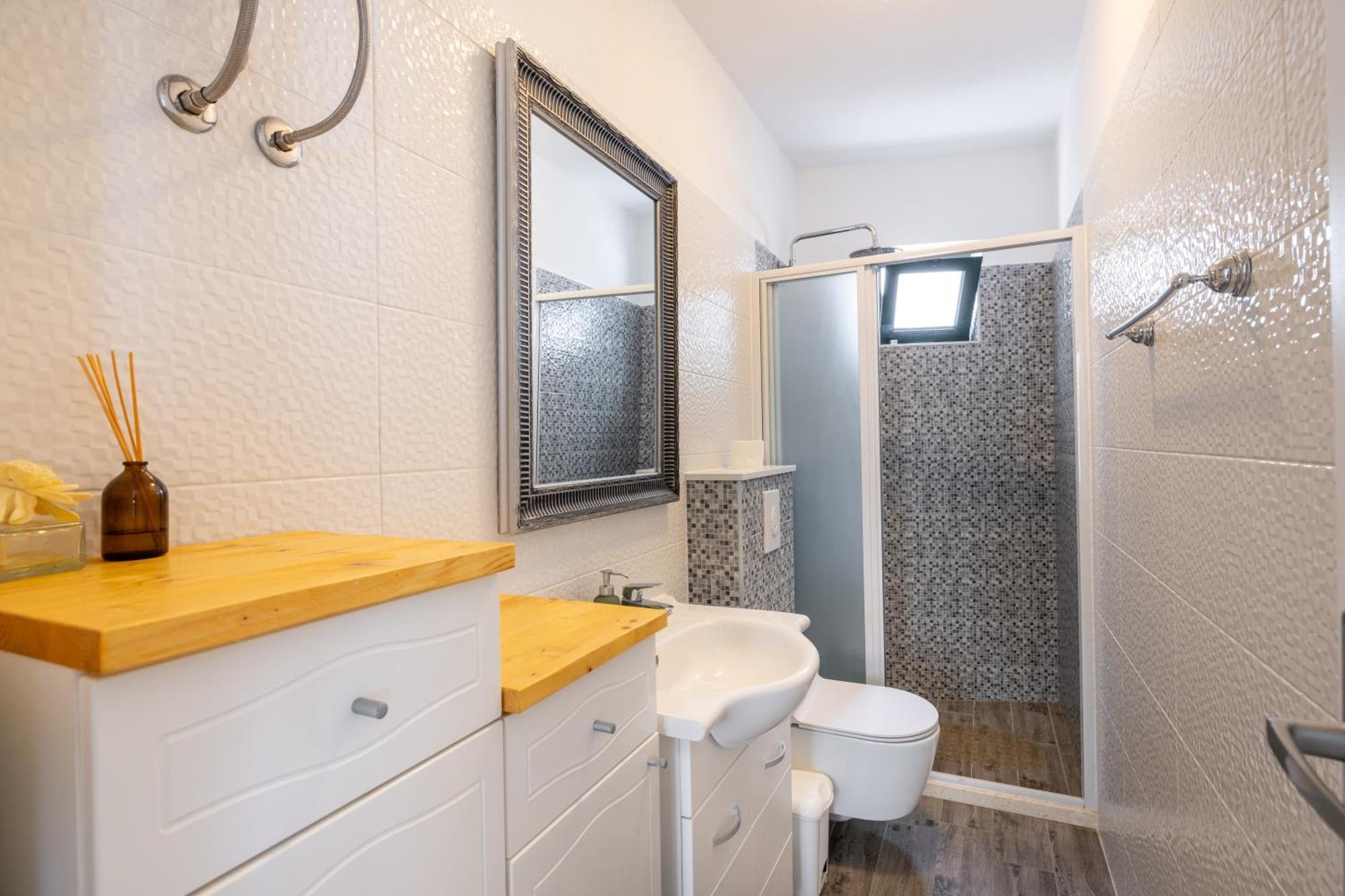 Apartment Laura On The First Floor Makarska Zewnętrze zdjęcie